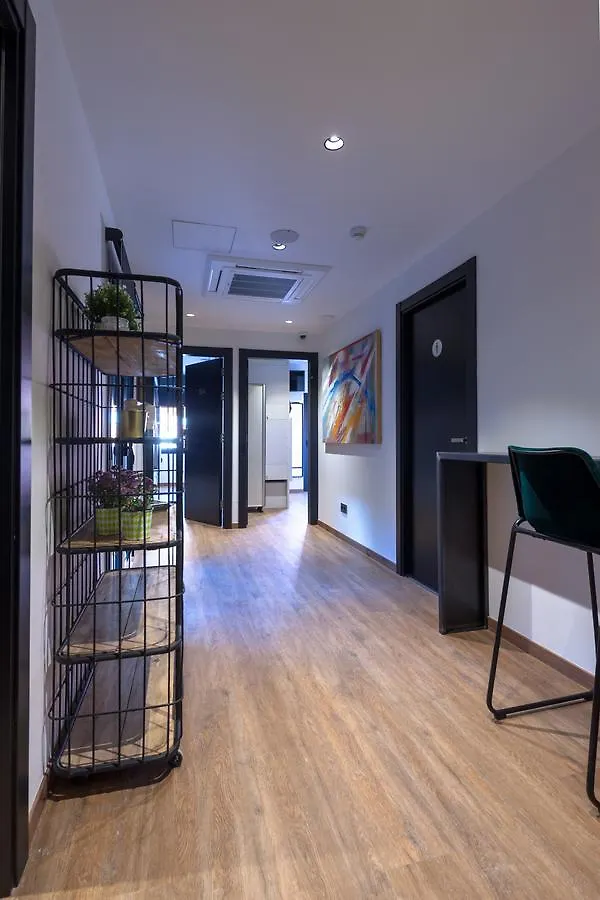 Hostel Airhostel Barcelona Airport 24H El Prat de Llobregat