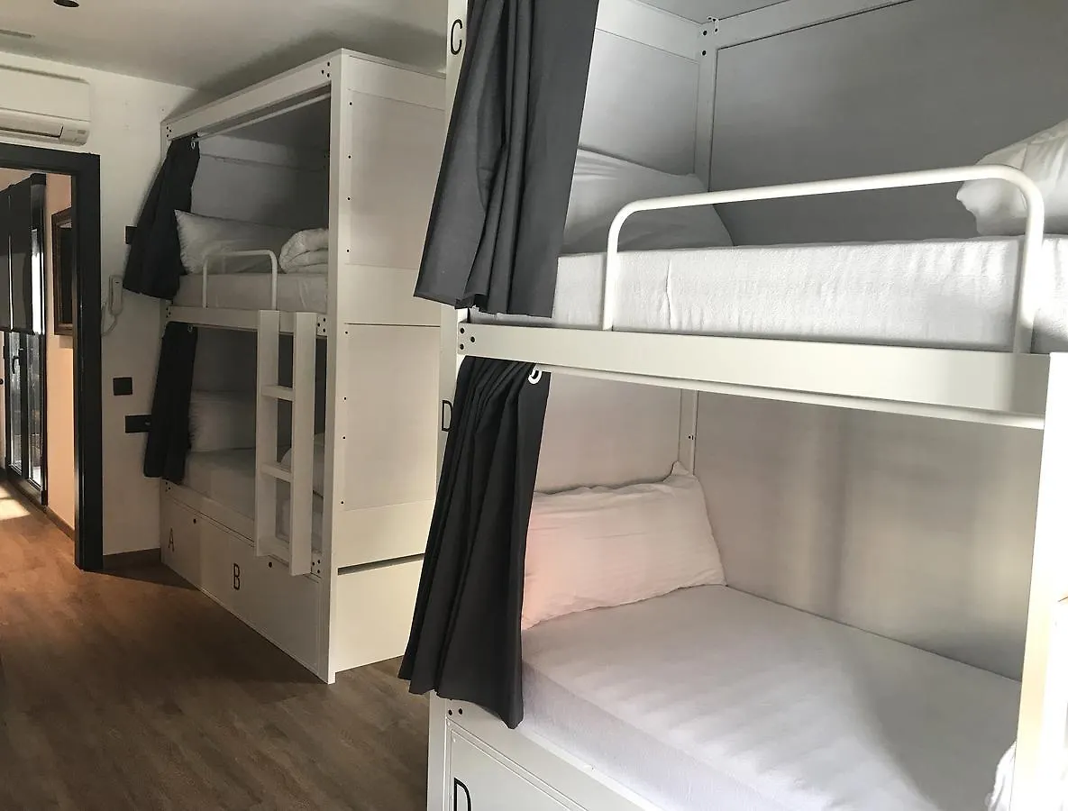 Airhostel Barcelona Airport 24H Ελ Πρατ ντε Λομπρεγκάτ