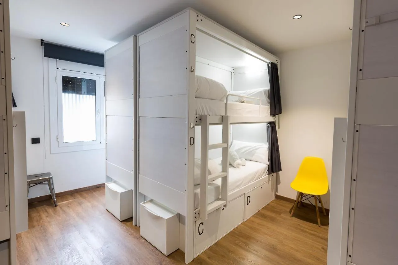 Airhostel Barcelona Airport 24H El Prat de Llobregat Ostello